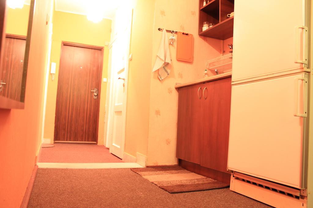 Pokoje Na Chmielnej 2 Albergue Varsovia Exterior foto